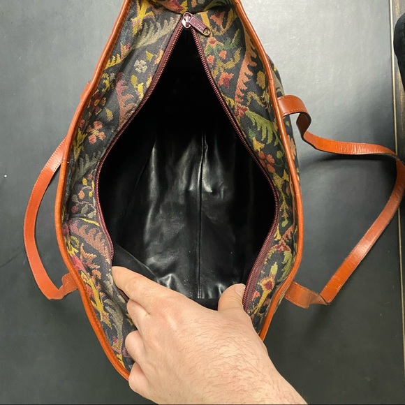 Smithsonian institute needlepoint tapestry carpet bag - Picture 4 of 12